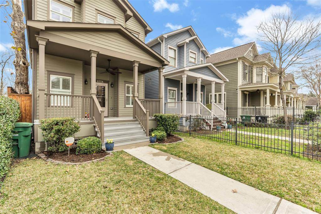 633 21st Street - Photo 1