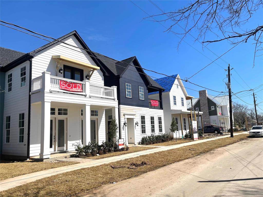 628 Delmar Street - Photo 1