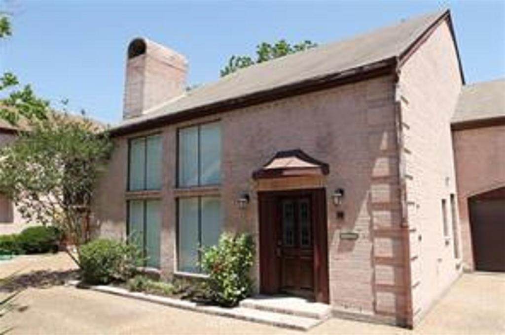 2306 Potomac Drive - Photo 1