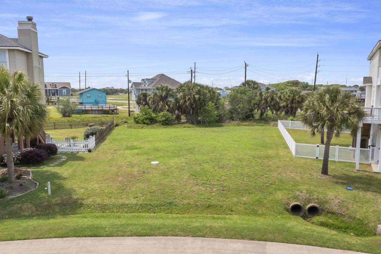 13944 Pirates Beach Boulevard - Photo 1