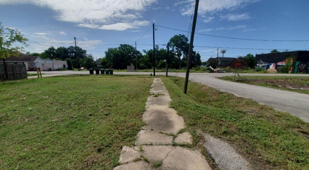 2915 Rosalie St Street - Photo 1