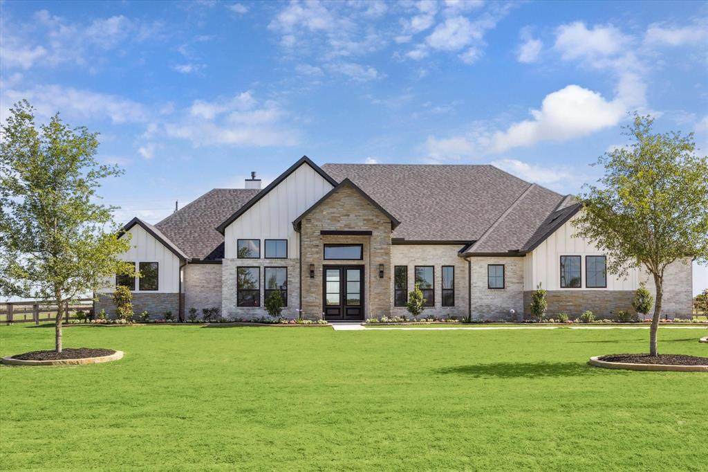 1027 Lake Breeze Drive - Photo 1