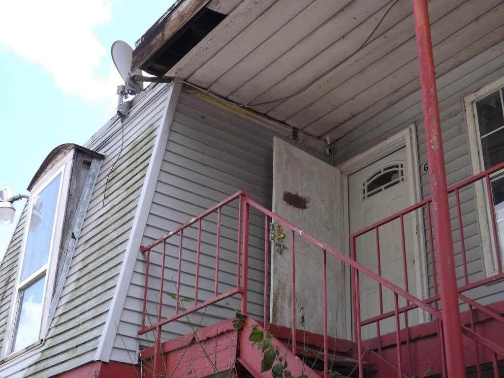 8282 Park Place Boulevard - Photo 1