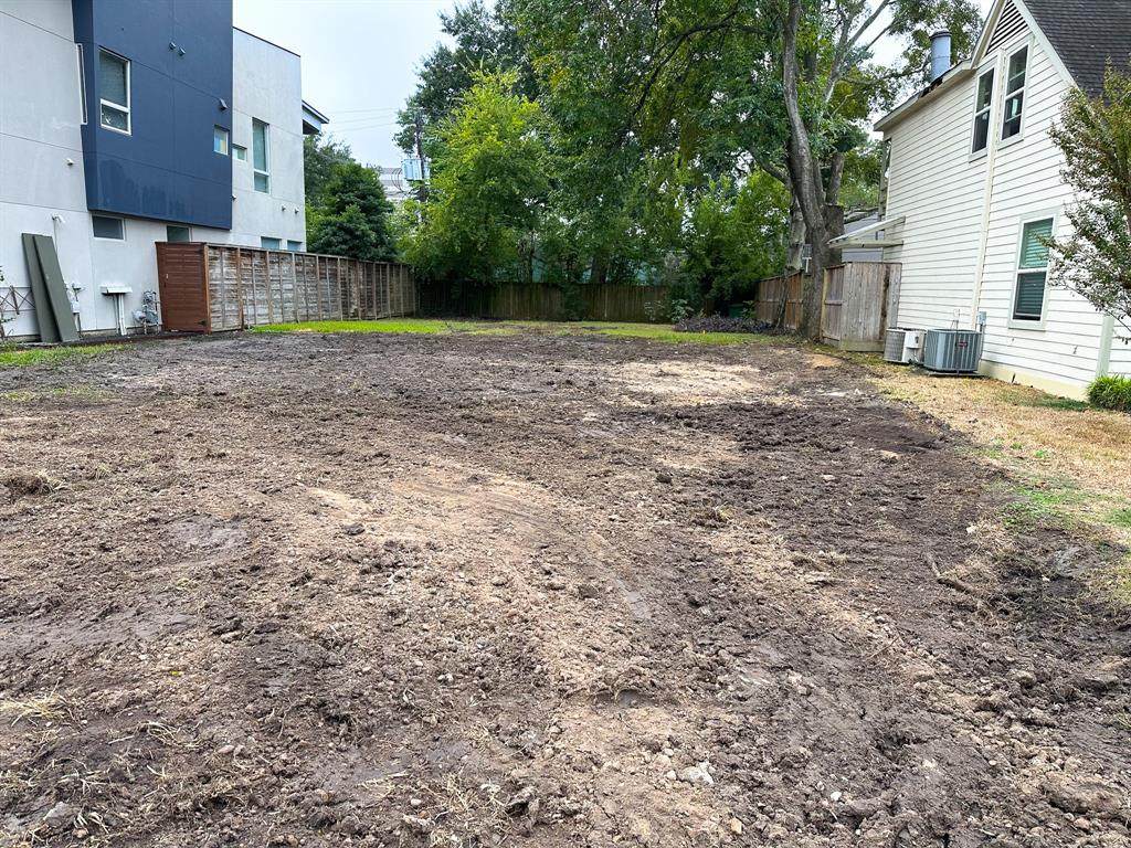 2239 Colquitt Street - Photo 1