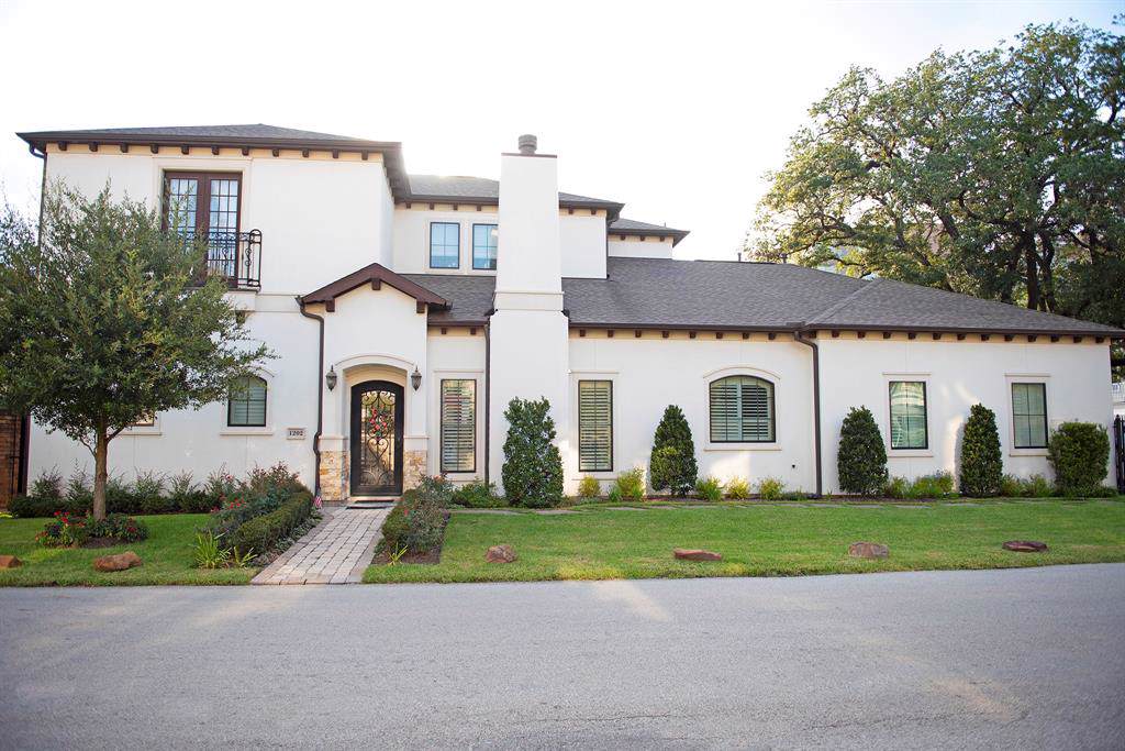 1202 Gross Street - Photo 1