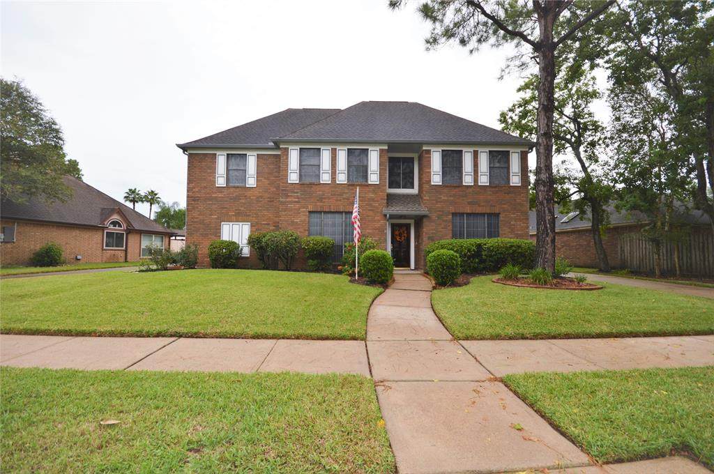 2103 Pinehurst Drive - Photo 1