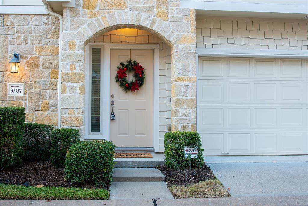 3307 Masters Point Drive - Photo 1
