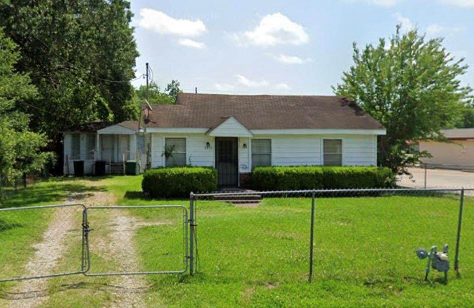 8810 Dandy Street - Photo 1
