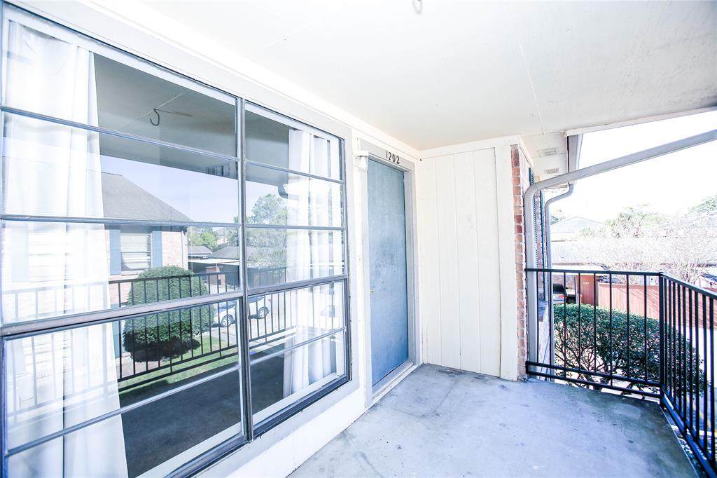 8801 Hammerly Boulevard - Photo 1