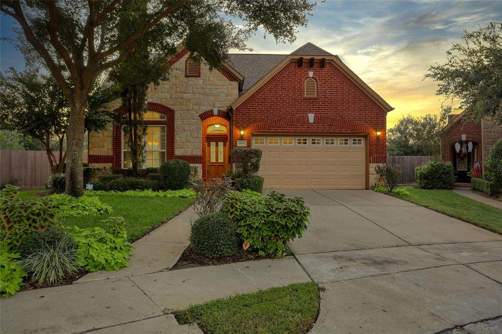 6654 Larocke Trail - Photo 1