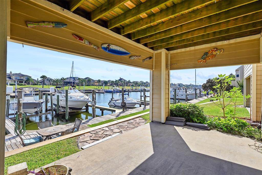 895 Davis Road - Photo 1