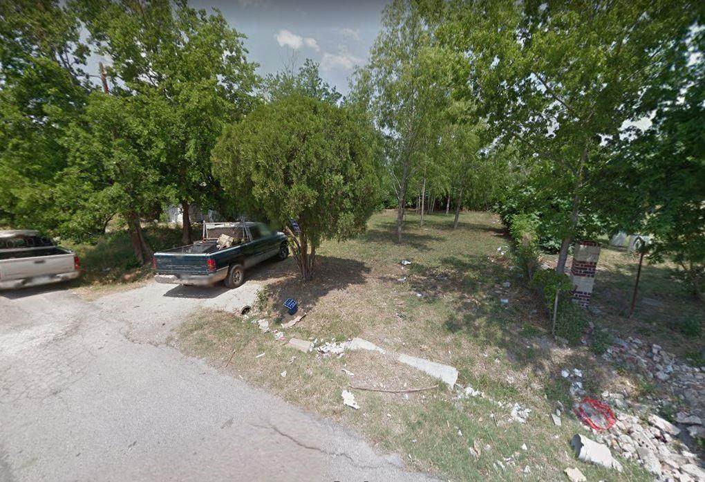 2910 Staples Street - Photo 1