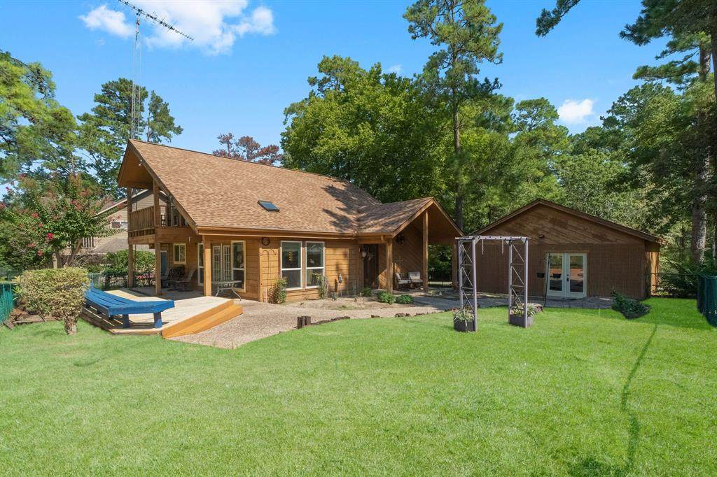 141 Fairway Loop - Photo 1