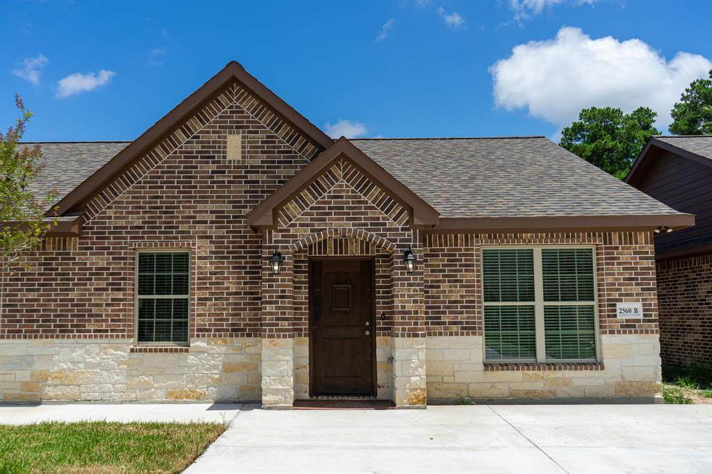 2606 Appian Way - Photo 1