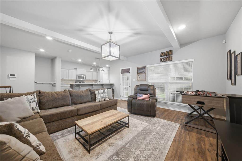 https://bt-photos.global.ssl.fastly.net/harmls/orig_boomver_1_19535814-2.jpg