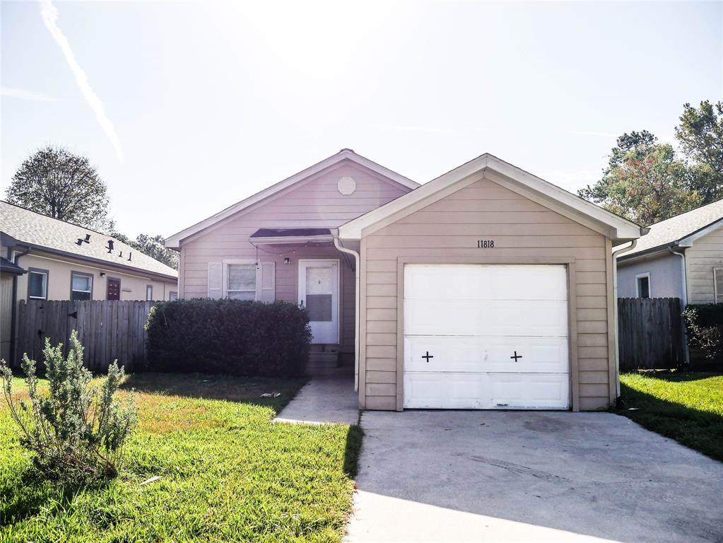 11818 Greenglen Drive - Photo 1