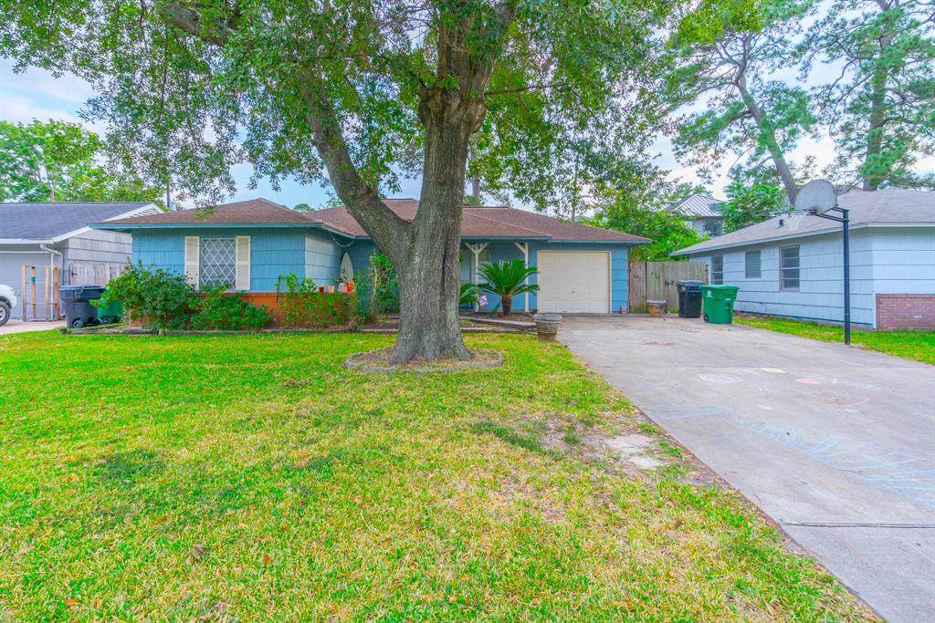 7419 Schiller Street - Photo 1