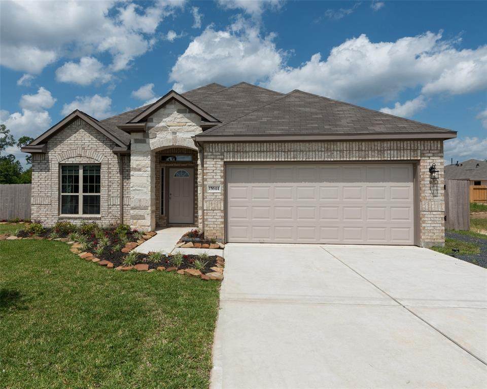 411 Black Walnut Drive - Photo 1