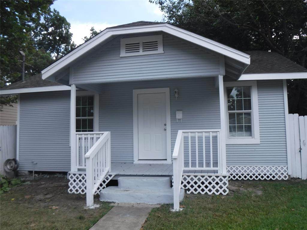311 Pearce Street - Photo 1