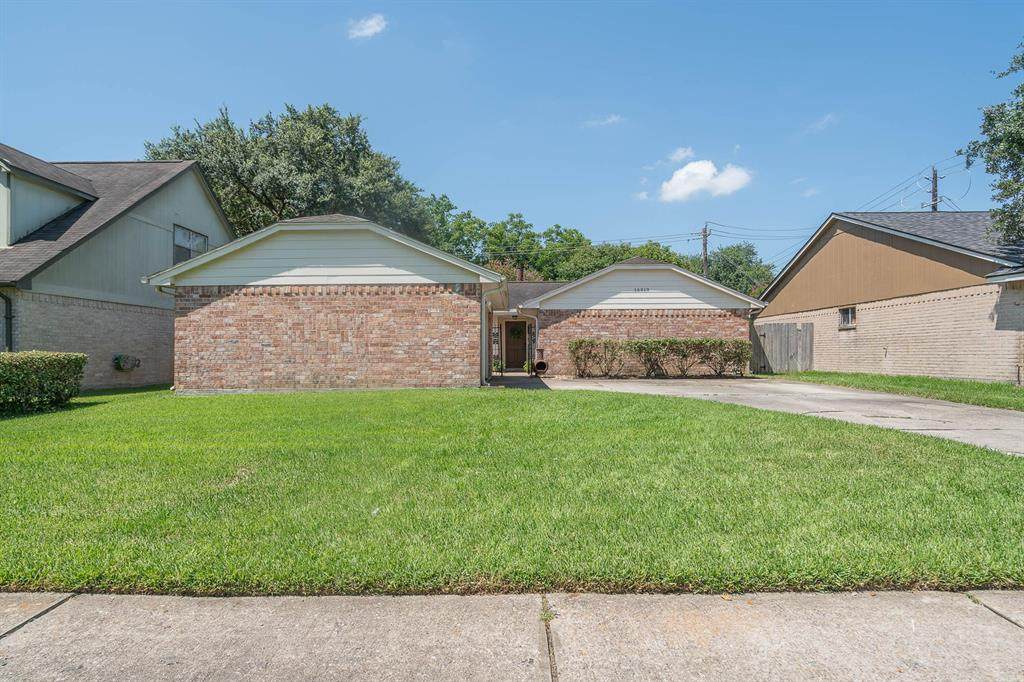 16810 Man O War Lane - Photo 1