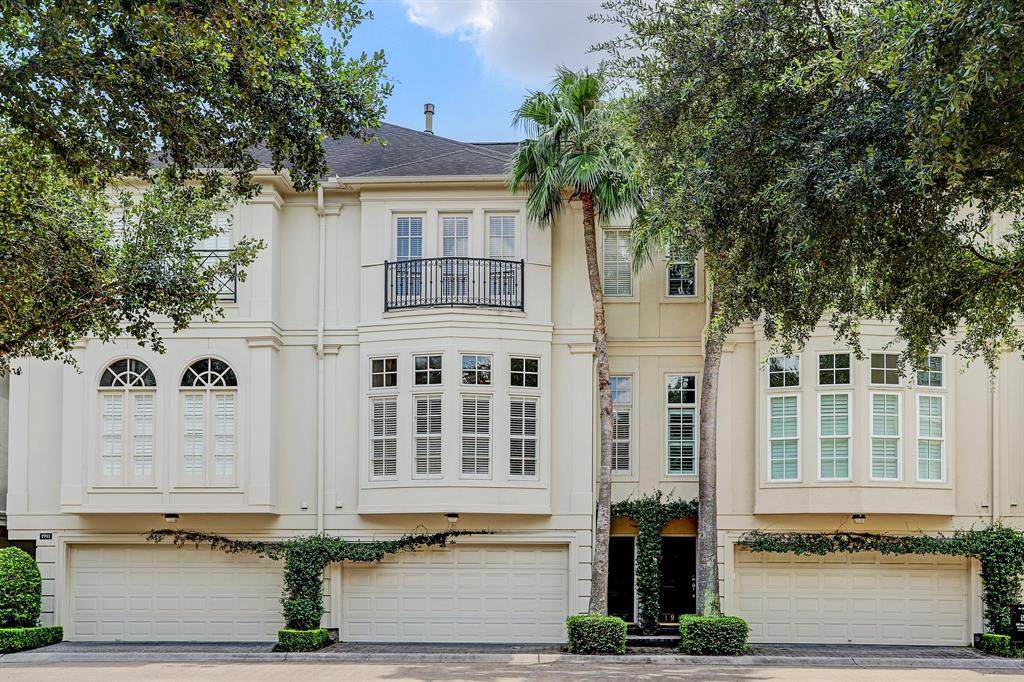 1913 Greenwich Terrace Drive - Photo 1