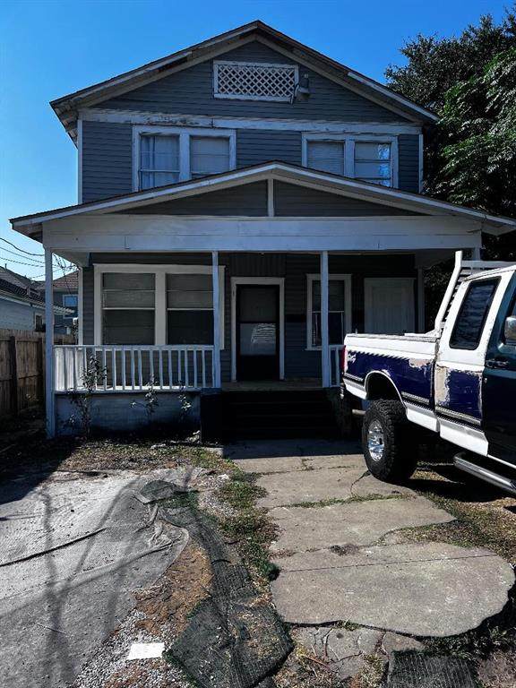 6702 Avenue J - Photo 1
