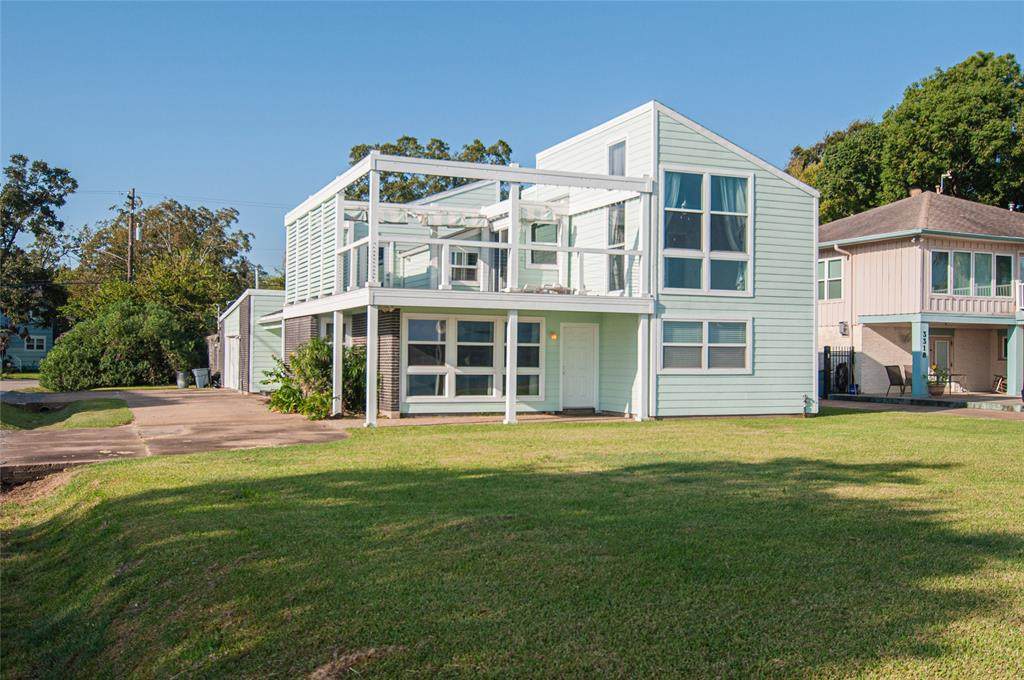 3320 Miramar Drive - Photo 1