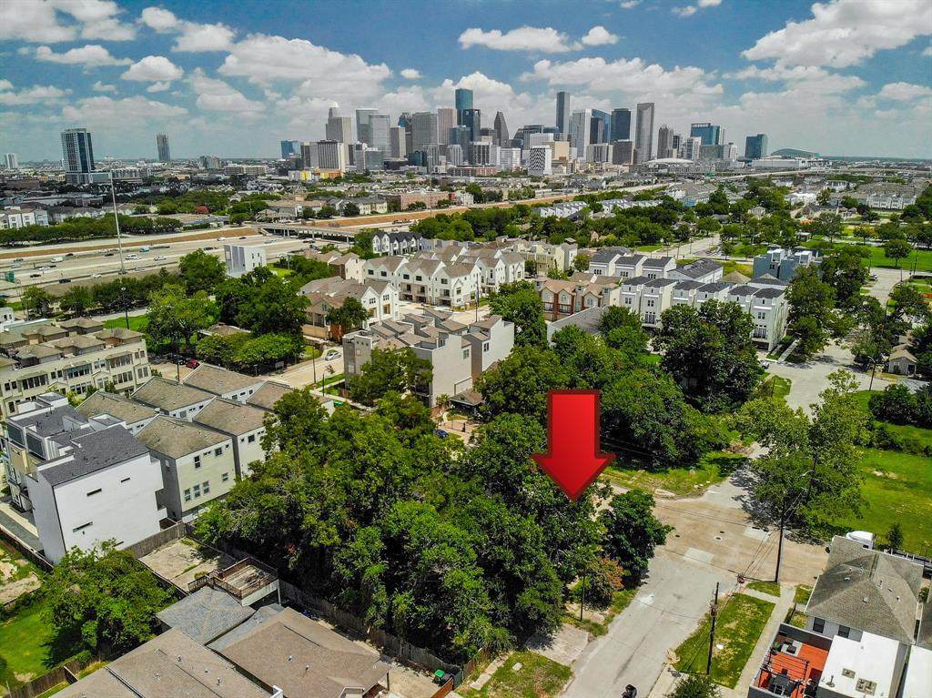 2220 Holman Street - Photo 1