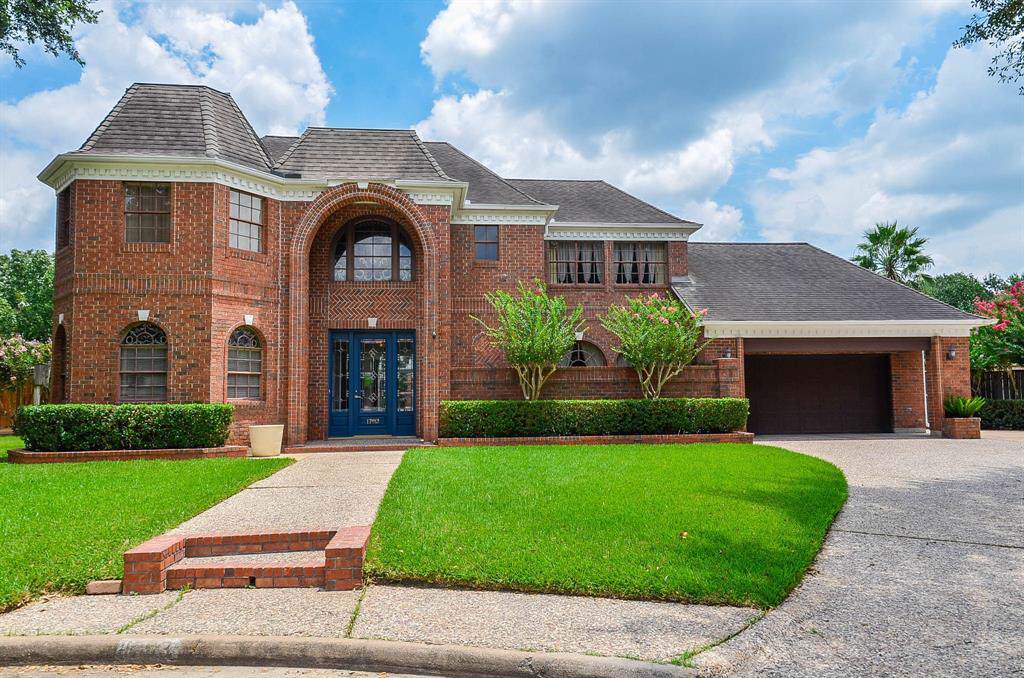 1703 Beacon Cove Court - Photo 1