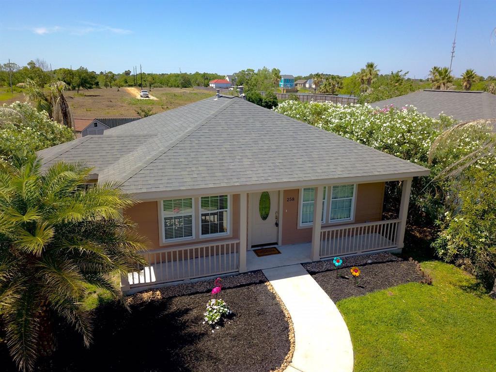 258 Debbie Lane - Photo 1