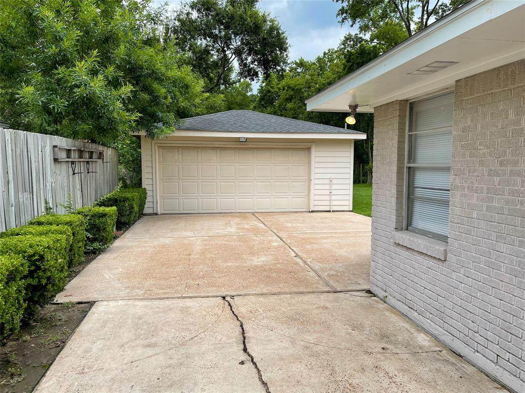 5310 43rd Street - Photo 1