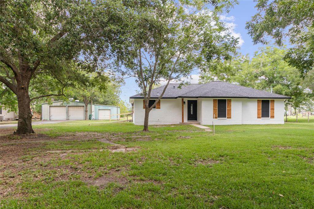 4724 Ike Frank Road - Photo 1
