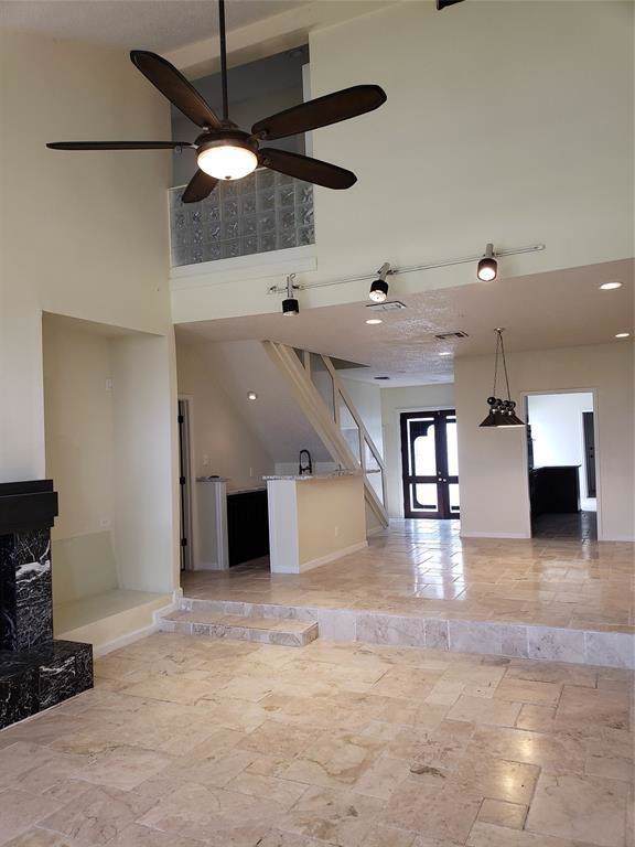 7655 Braeswood Boulevard - Photo 1