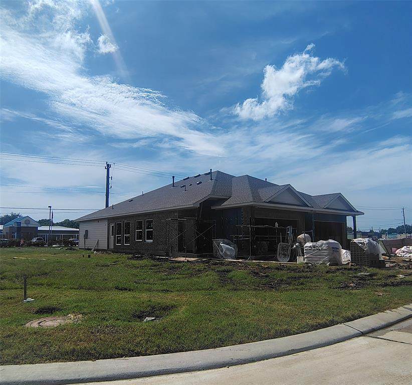 1370 Mixander Way - Photo 1