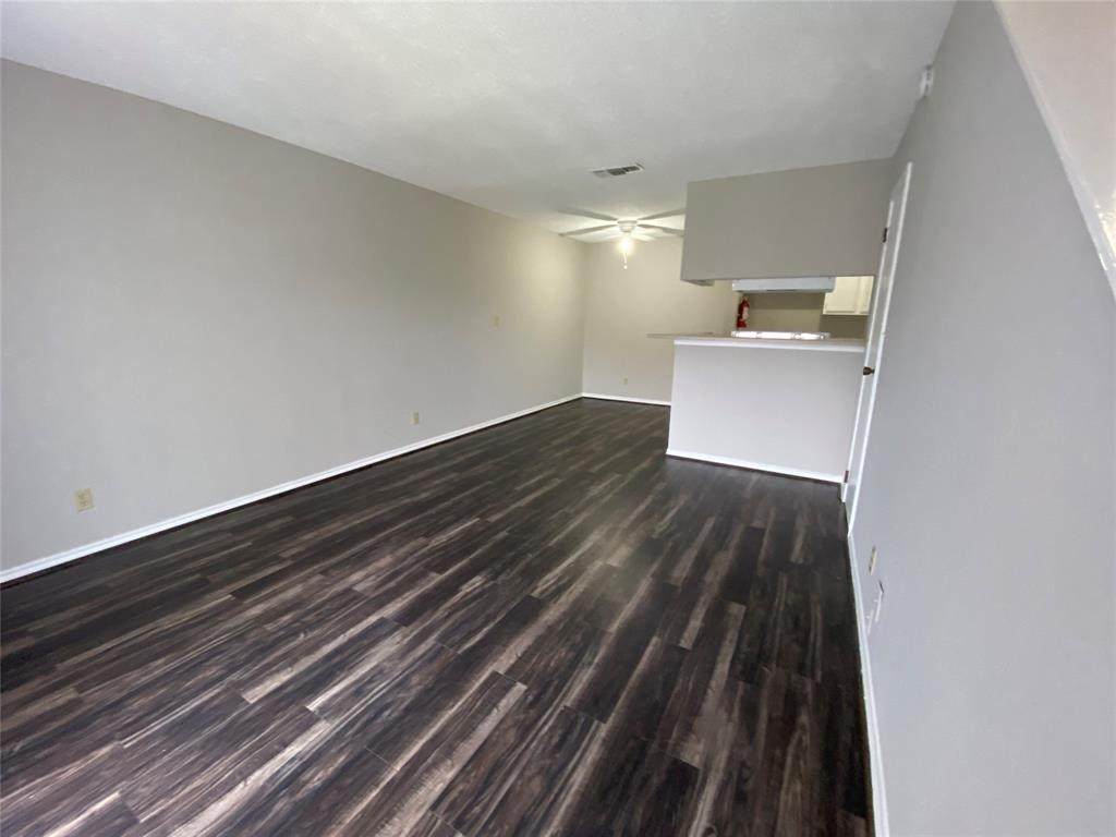 2501 Gulf Freeway - Photo 1