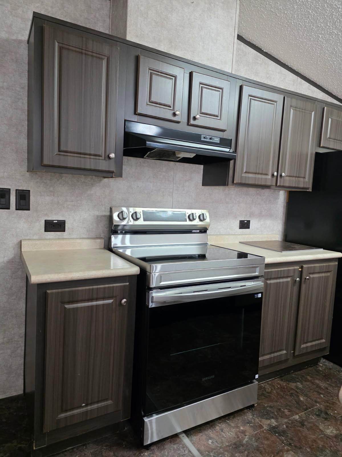 675 5604 Corner - Photo 1