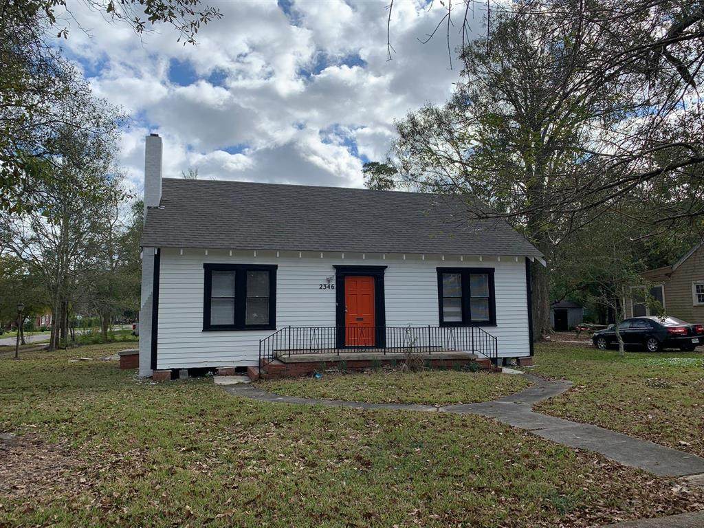 2346 Evergreen Drive - Photo 1