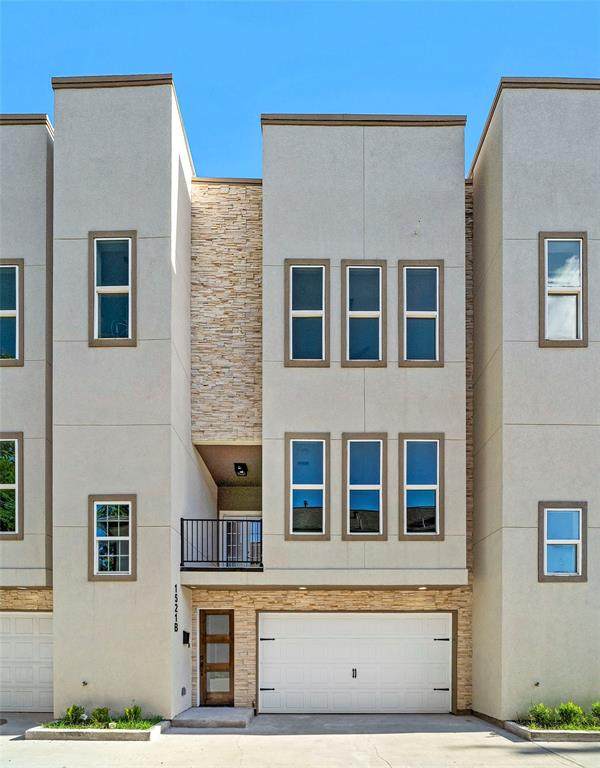 1521 Laird Street - Photo 1