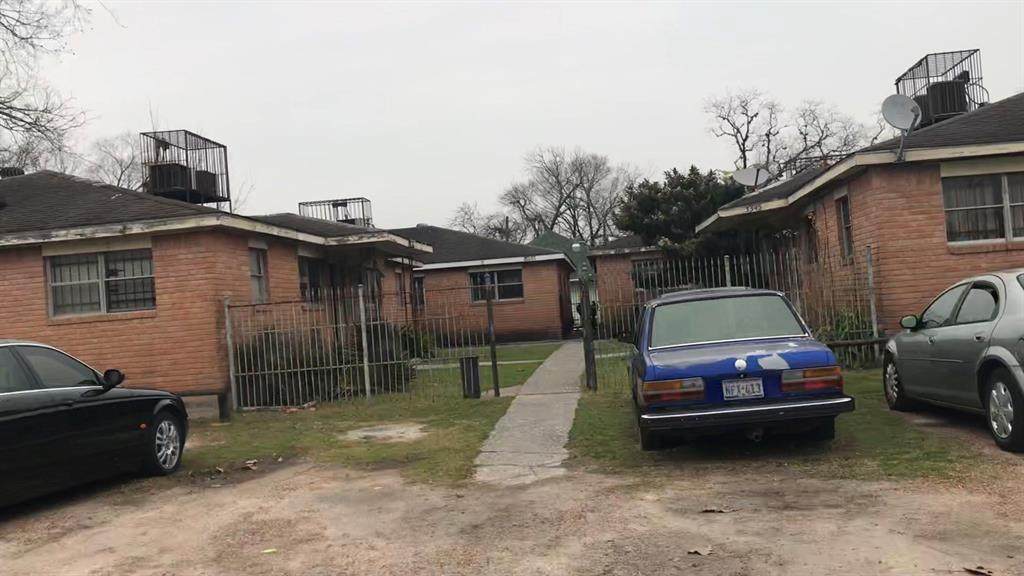 3339 Simmons Street - Photo 1