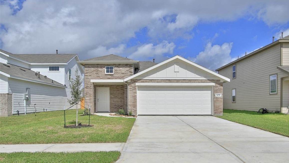 209 Laura Leigh Lane - Photo 1