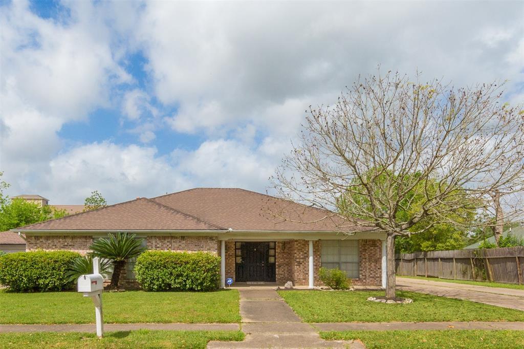 4005 Edgebrook Drive - Photo 1