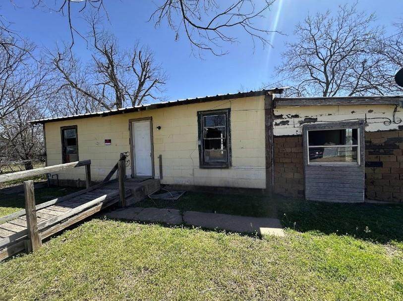 409 4th Street - Photo 1