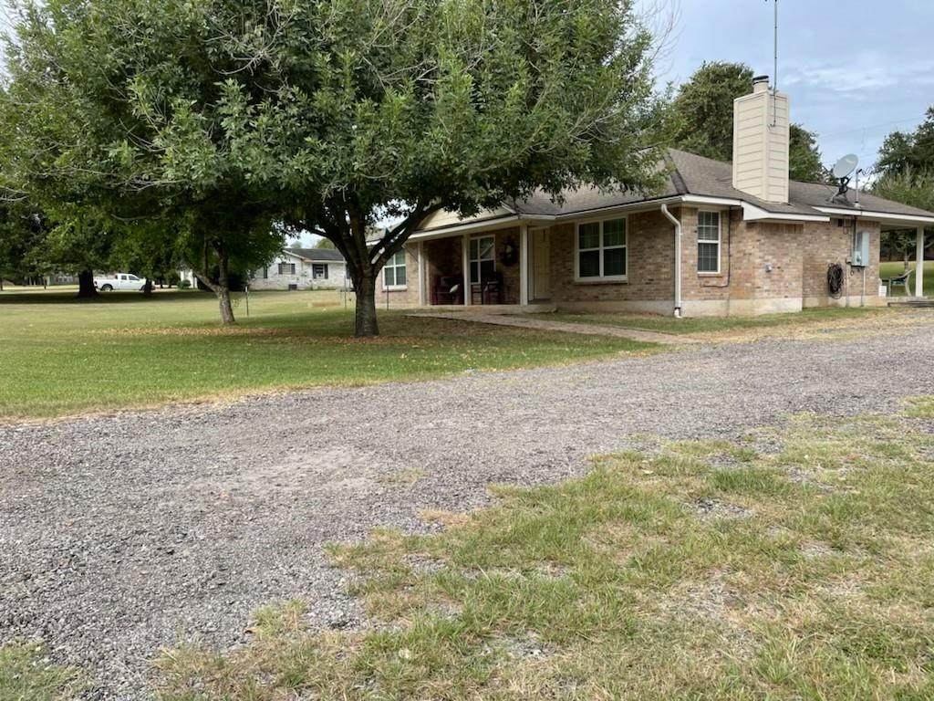 9855 Lake Forest Circle - Photo 1