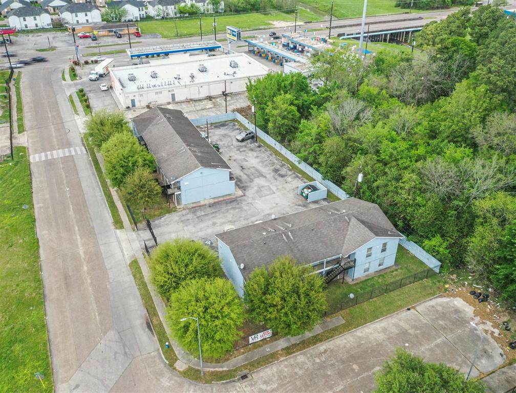 7201 Hallshire Dr - Photo 1