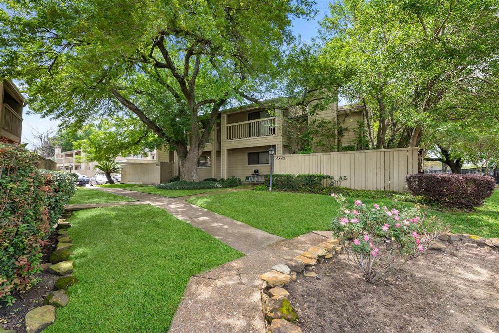 9333 Pagewood Lane - Photo 1