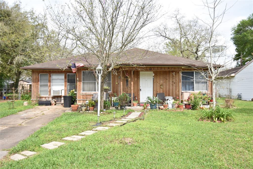 917 Robinhood Lane - Photo 1