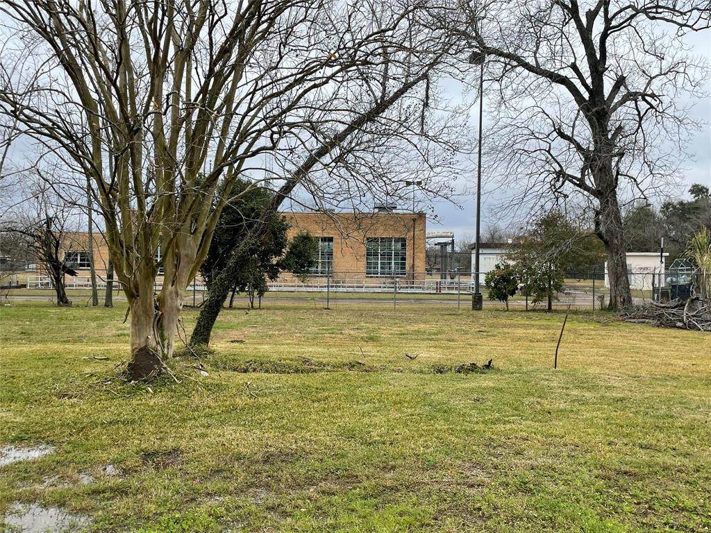 3025 Bringhurst Street - Photo 1