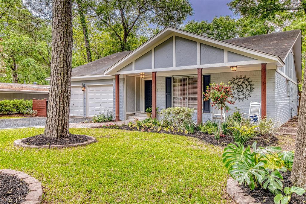 9829 Warwana Road - Photo 1