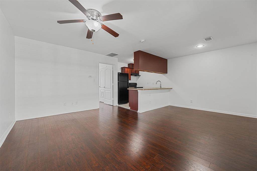 5333 Richmond Ave - Photo 1