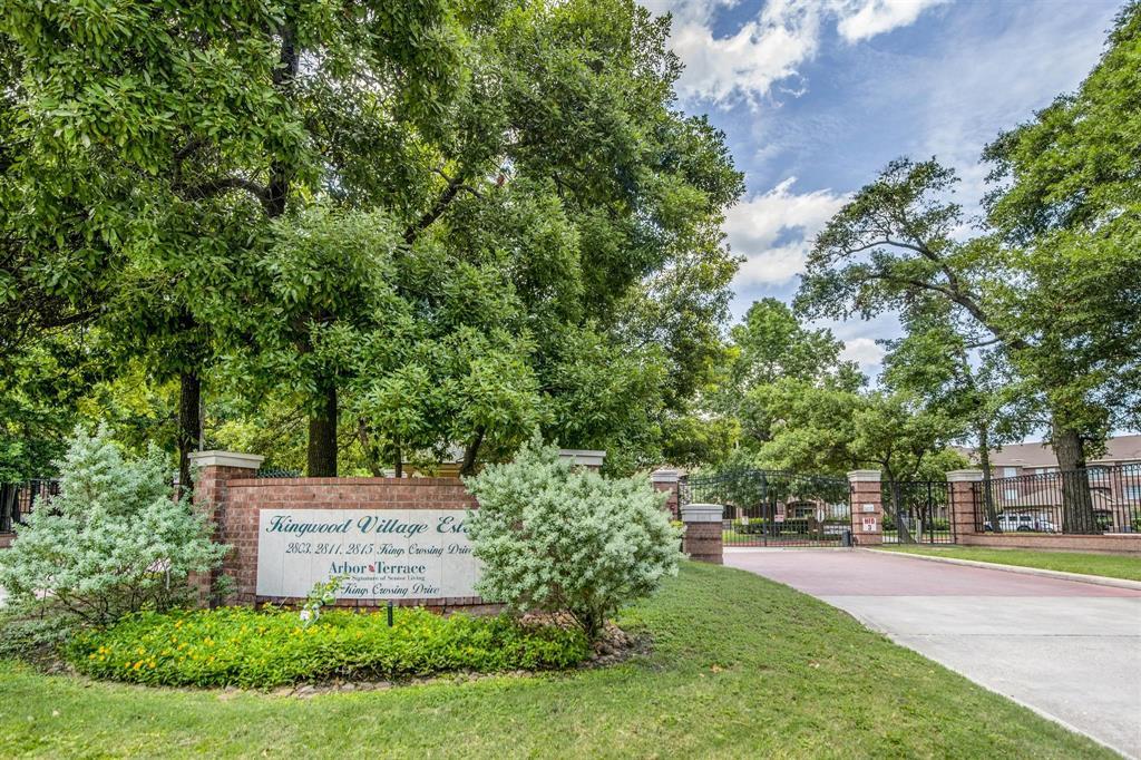 2815 Kings Crossing Drive - Photo 1
